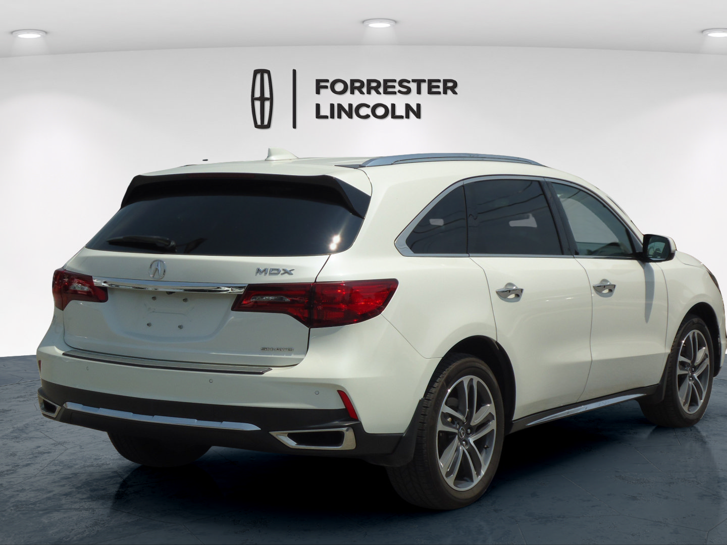 Used 2017 Acura MDX SH-AWD w/ Advance Package image 3