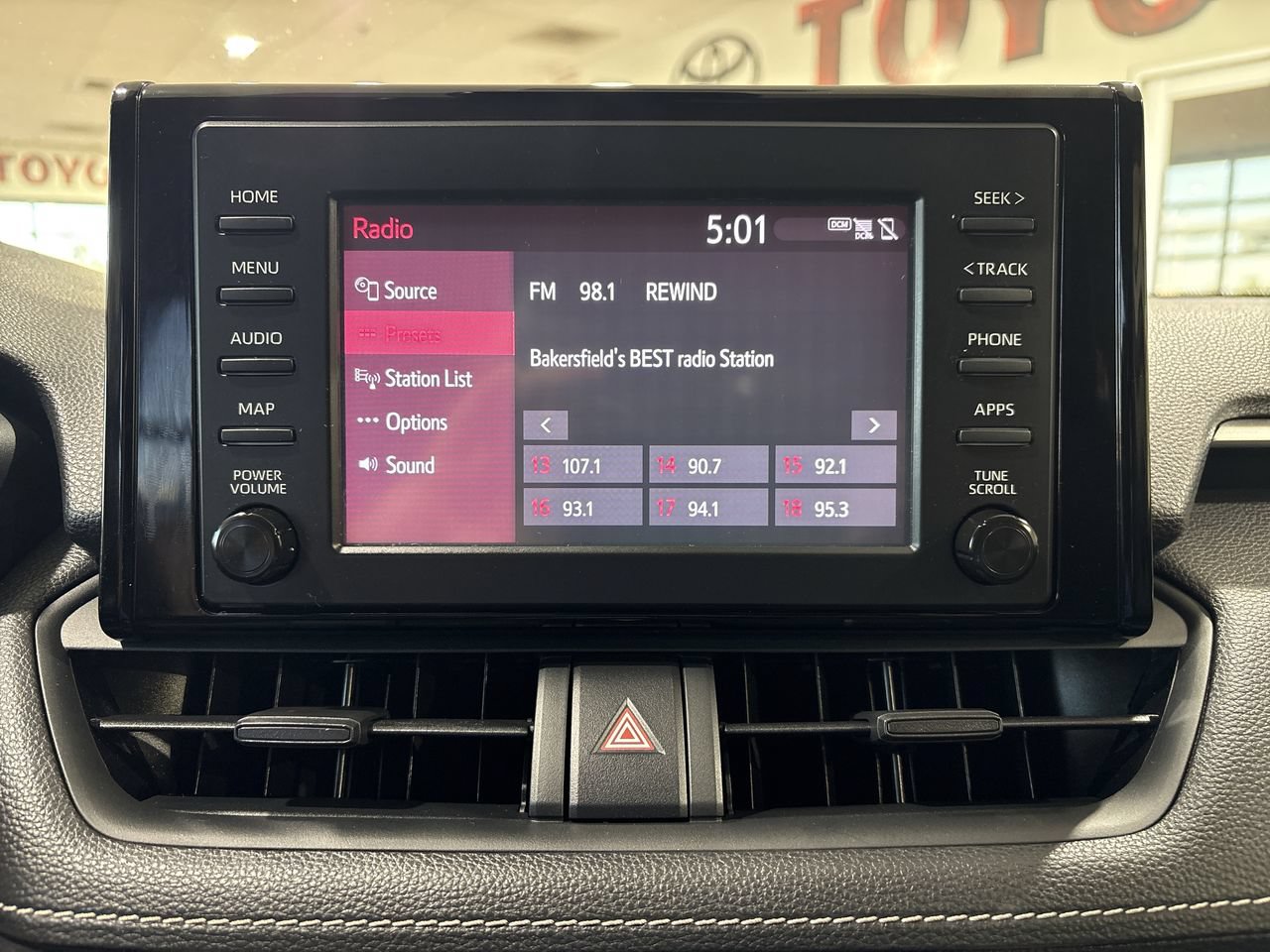 Certified 2019 Toyota RAV4 LE AWD/4WD image 17