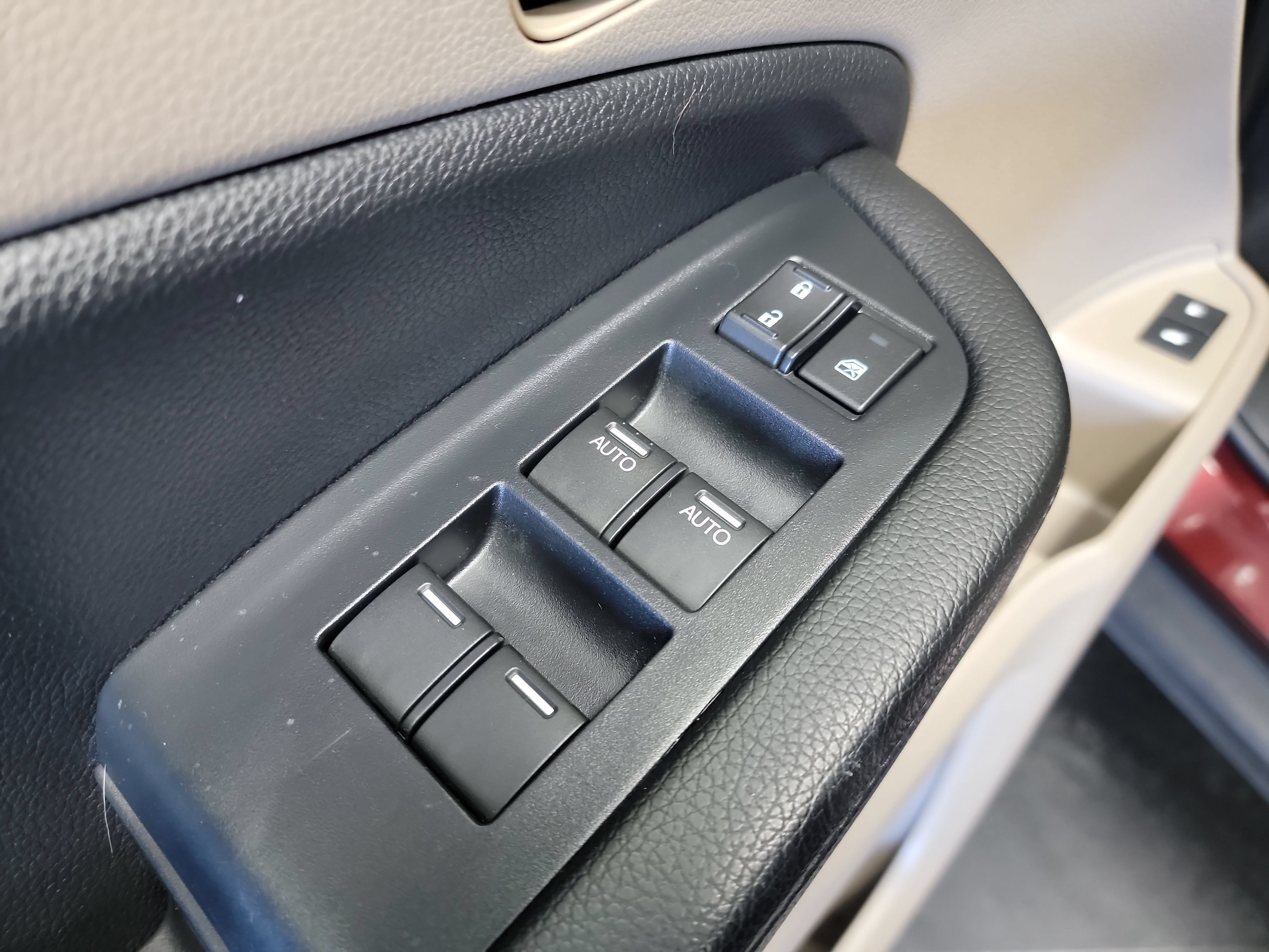Used 2021 Honda Pilot Elite image 14