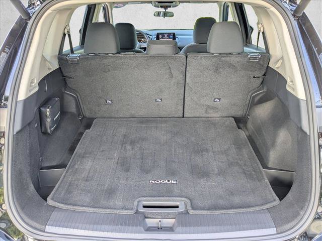 Used 2024 Nissan Rogue SV FWD image 6