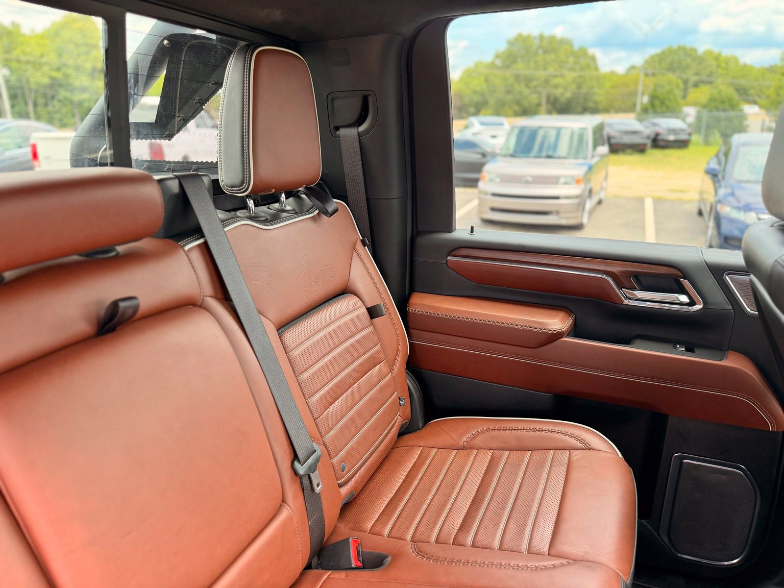 Used 2024 GMC Sierra 2500 Denali Ultimate w/ Max Trailering Package AWD/4WD image 51