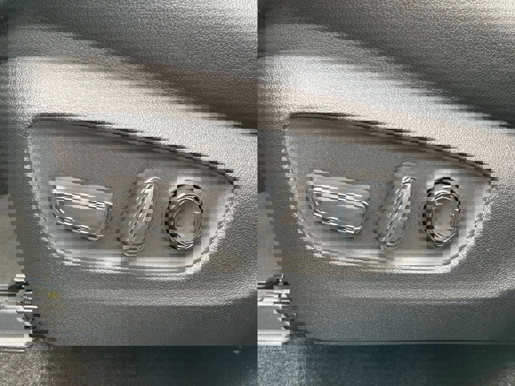 Certified 2025 Toyota Grand Highlander FWD image 15