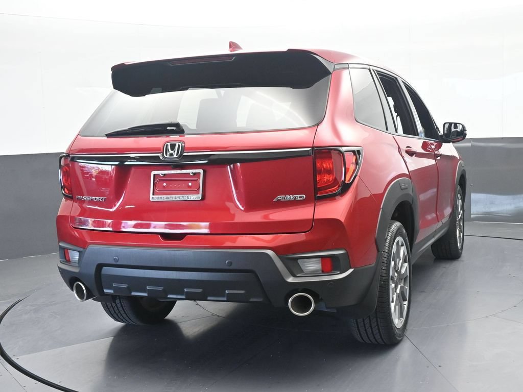 Used 2025 Honda Passport EX-L image 5