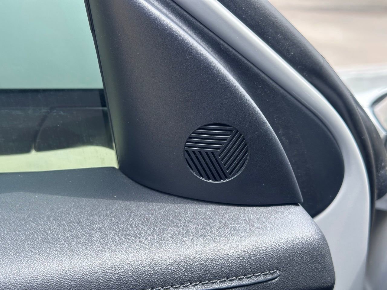 Used 2024 Hyundai Ioniq 5 Limited image 23