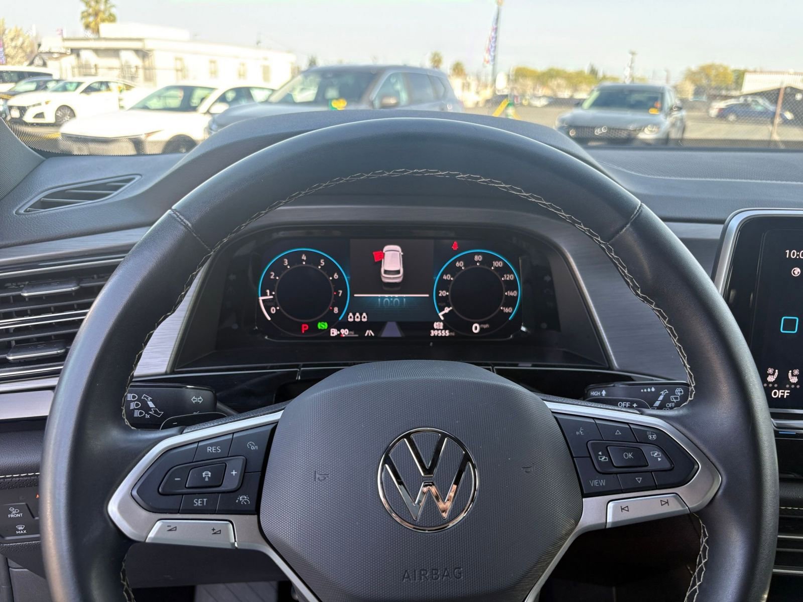 Used 2025 Volkswagen Atlas Cross Sport SE image 30