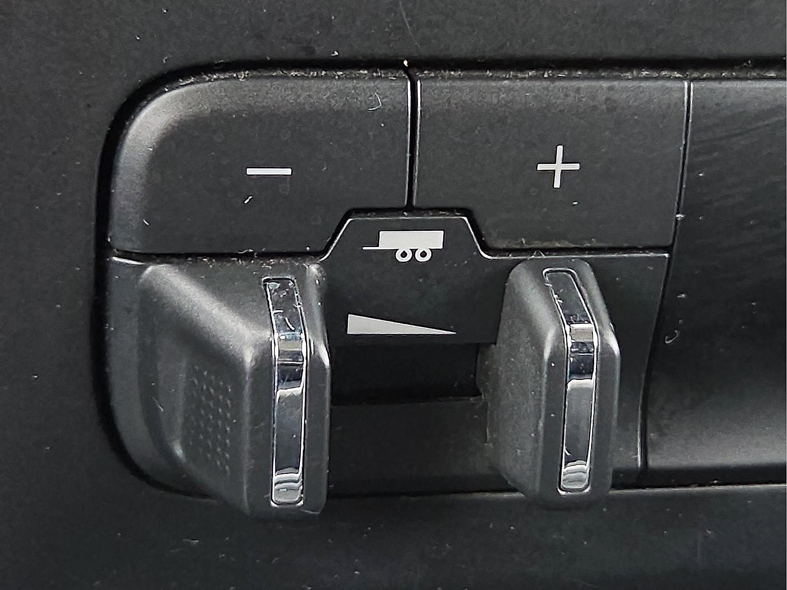 Used 2023 RAM 1500 Classic SLT w/ Trailer & Traction Group image 16