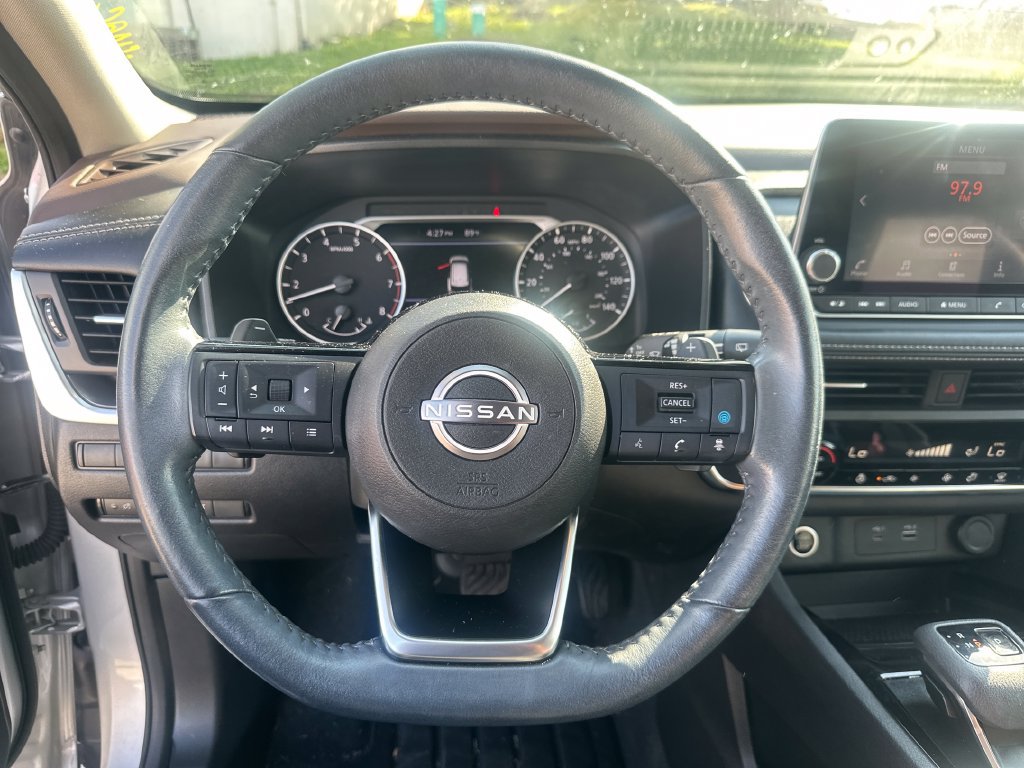 Certified 2023 Nissan Rogue SV w/ SV Premium B Package FWD image 42