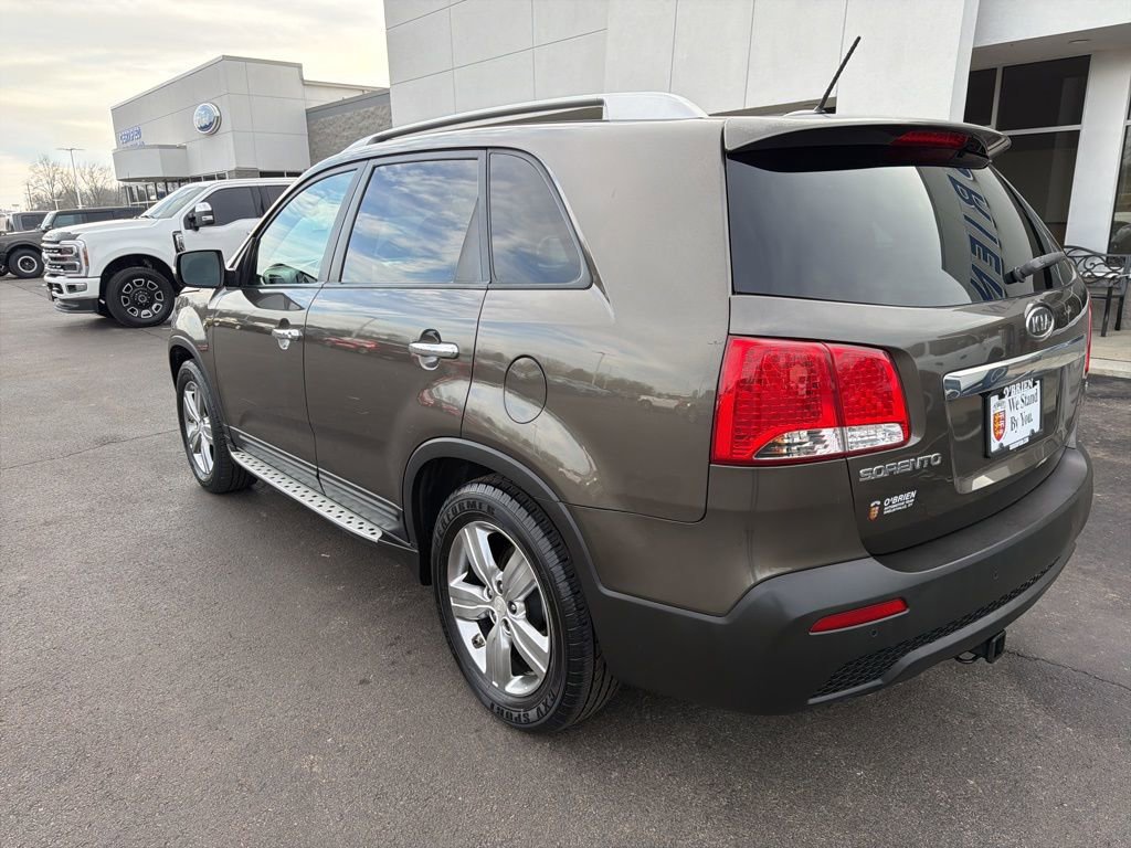 Used 2013 Kia Sorento EX w/ Premium Plus Pkg image 3