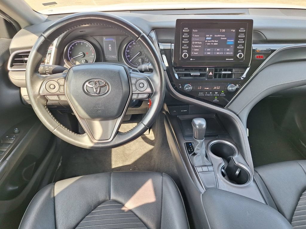 Used 2023 Toyota Camry SE FWD image 9