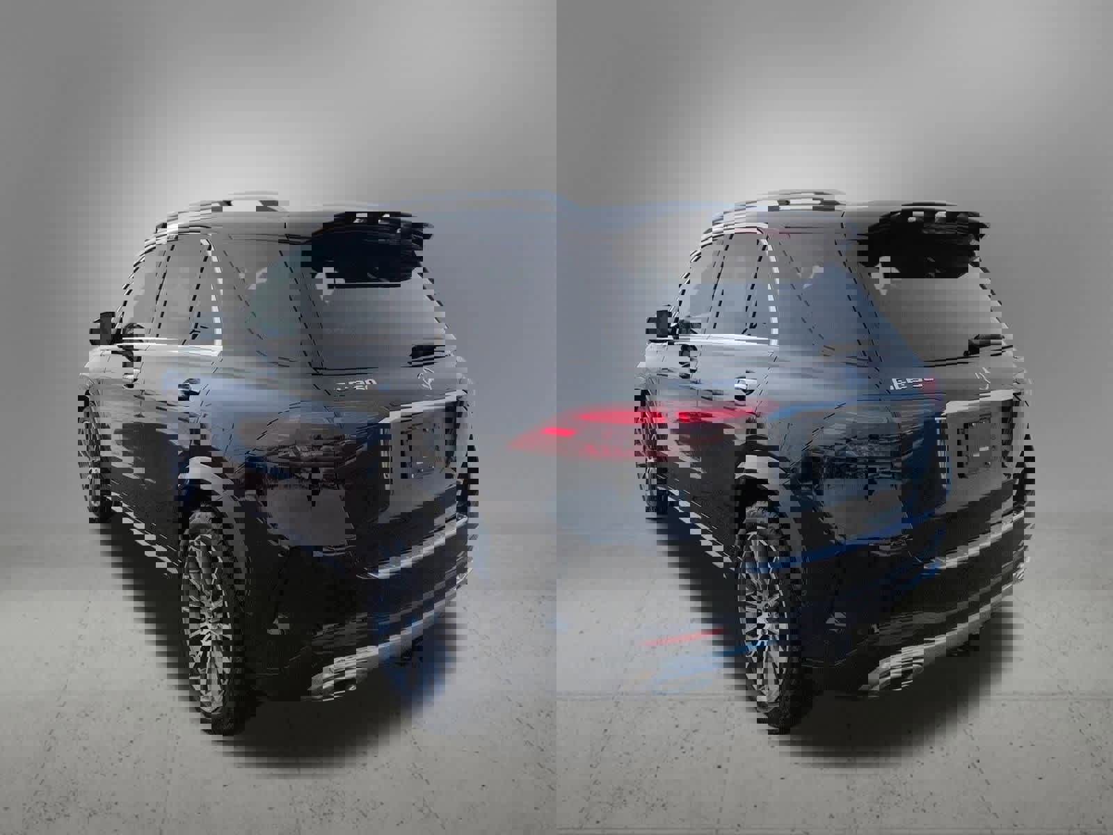 Used 2024 Mercedes-Benz GLE 350 4MATIC image 4