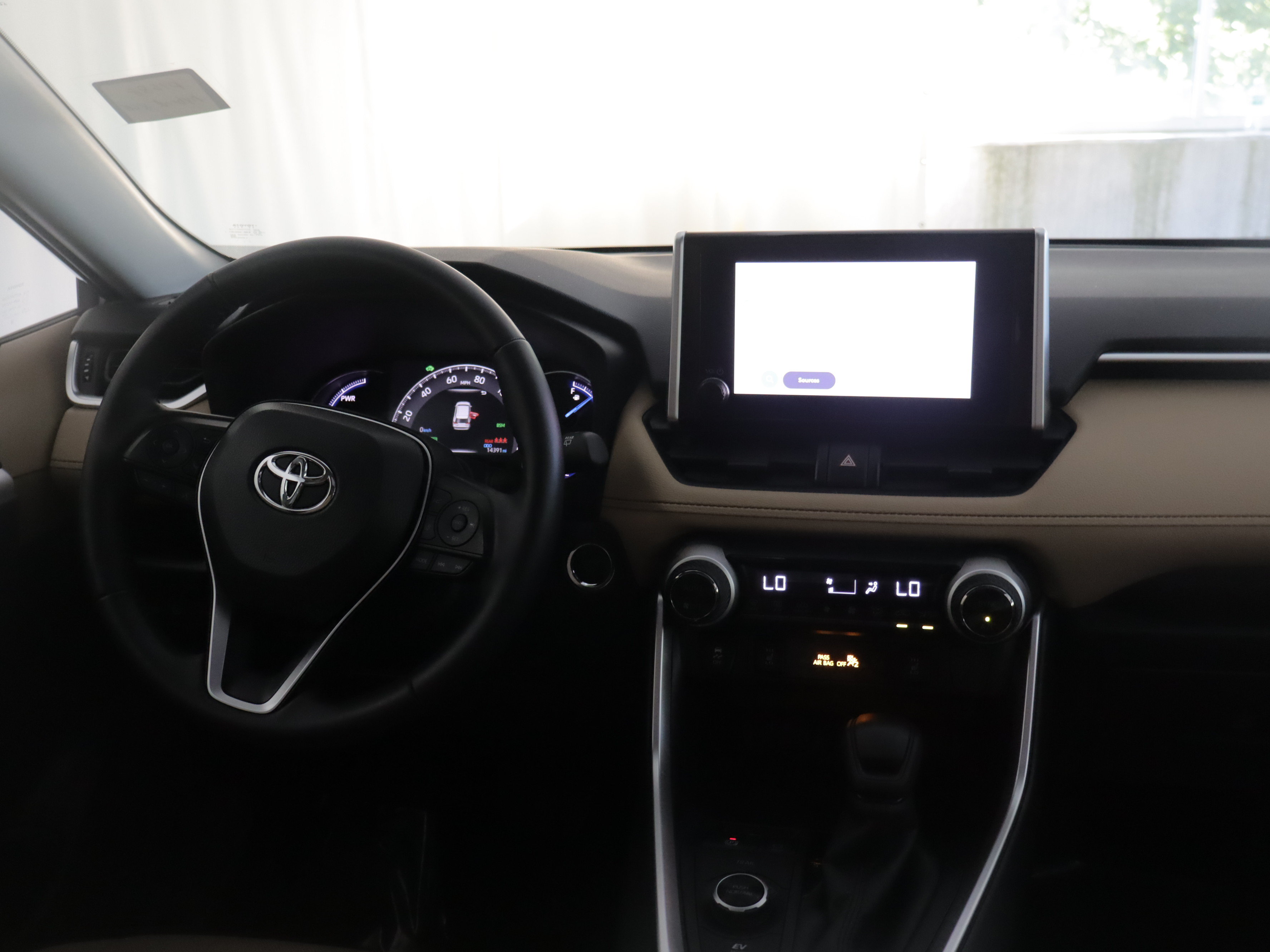Used 2025 Toyota RAV4 XLE w/ Convenience Package AWD/4WD image 2