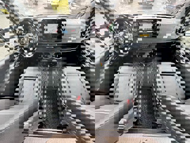 Used 2022 Mercedes-Benz Sprinter 3500 image 12