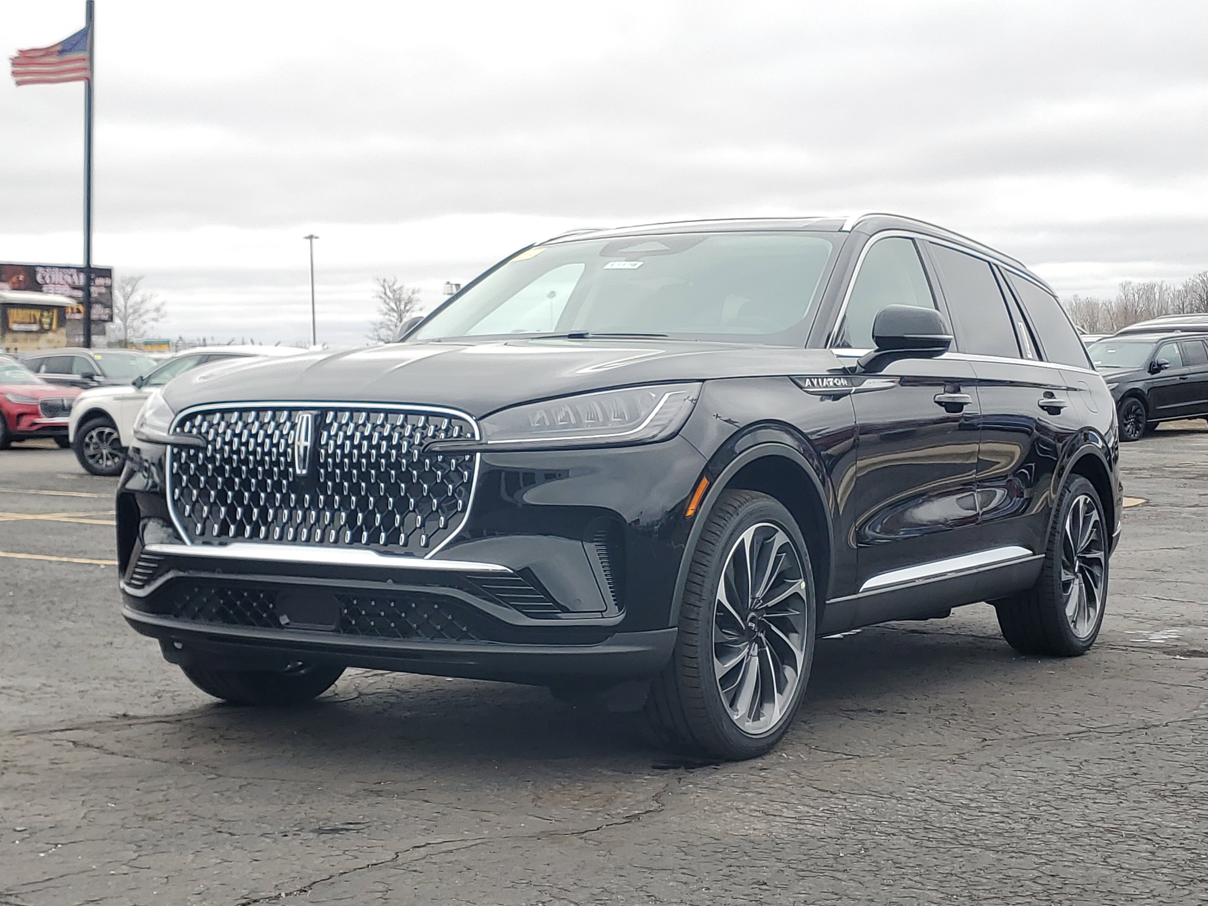 New 2026 Lincoln Aviator Reserve image 2