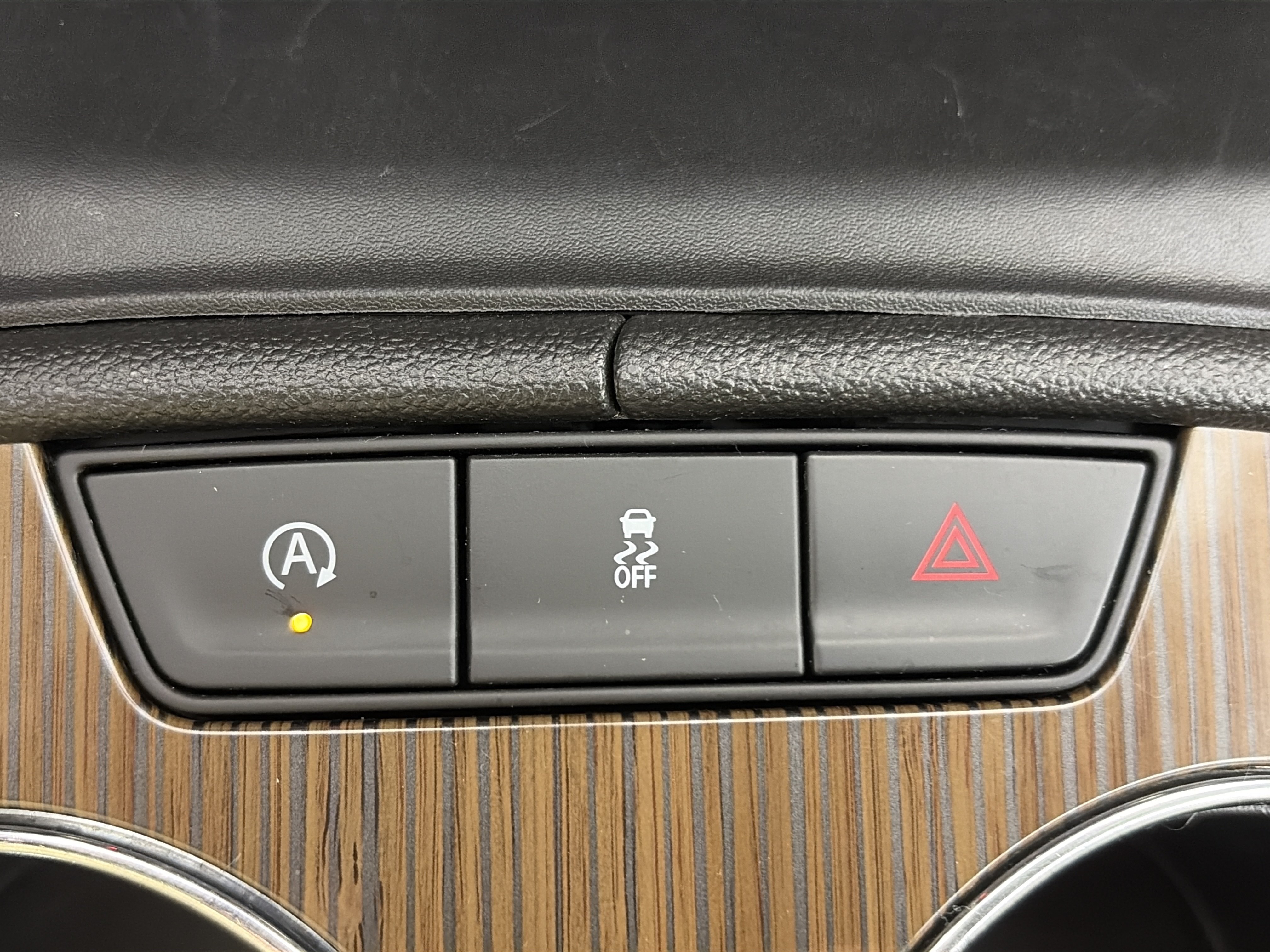 Certified 2023 GMC Acadia SLE FWD image 30