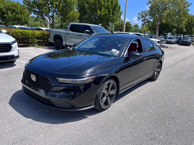 Used 2023 Honda Accord Sport image 1