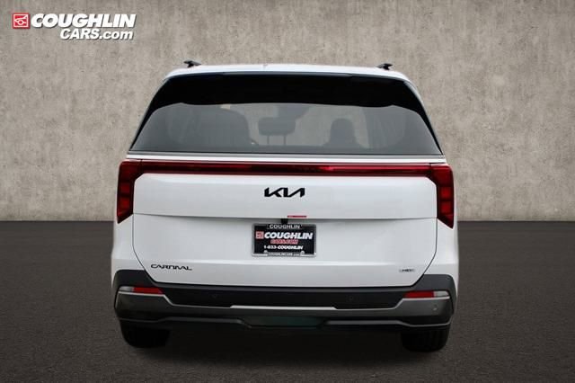 New 2025 Kia Carnival SX w/ SX Dark Edition Package FWD image 15