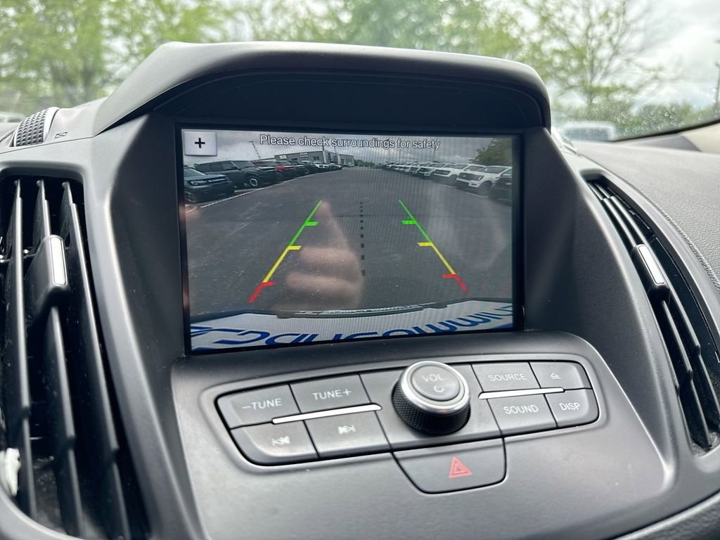 Used 2018 Ford Escape SE w/ SE Sync 3 Package AWD/4WD image 15