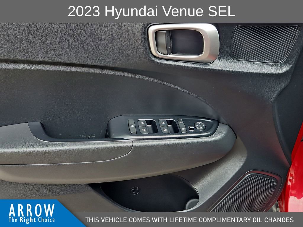 Used 2023 Hyundai Venue SEL w/ Cargo Package image 21