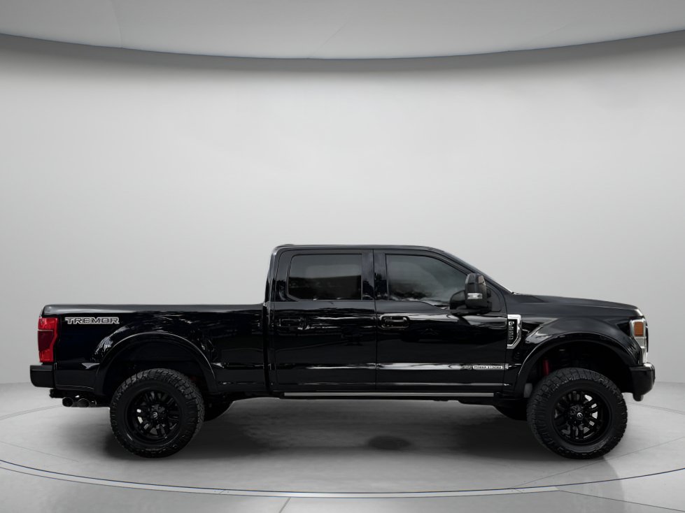 Used 2022 Ford F250 Lariat w/ Tremor Off-Road Package AWD/4WD image 2