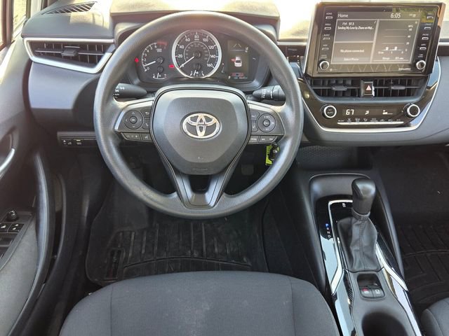 Used 2021 Toyota Corolla LE image 11