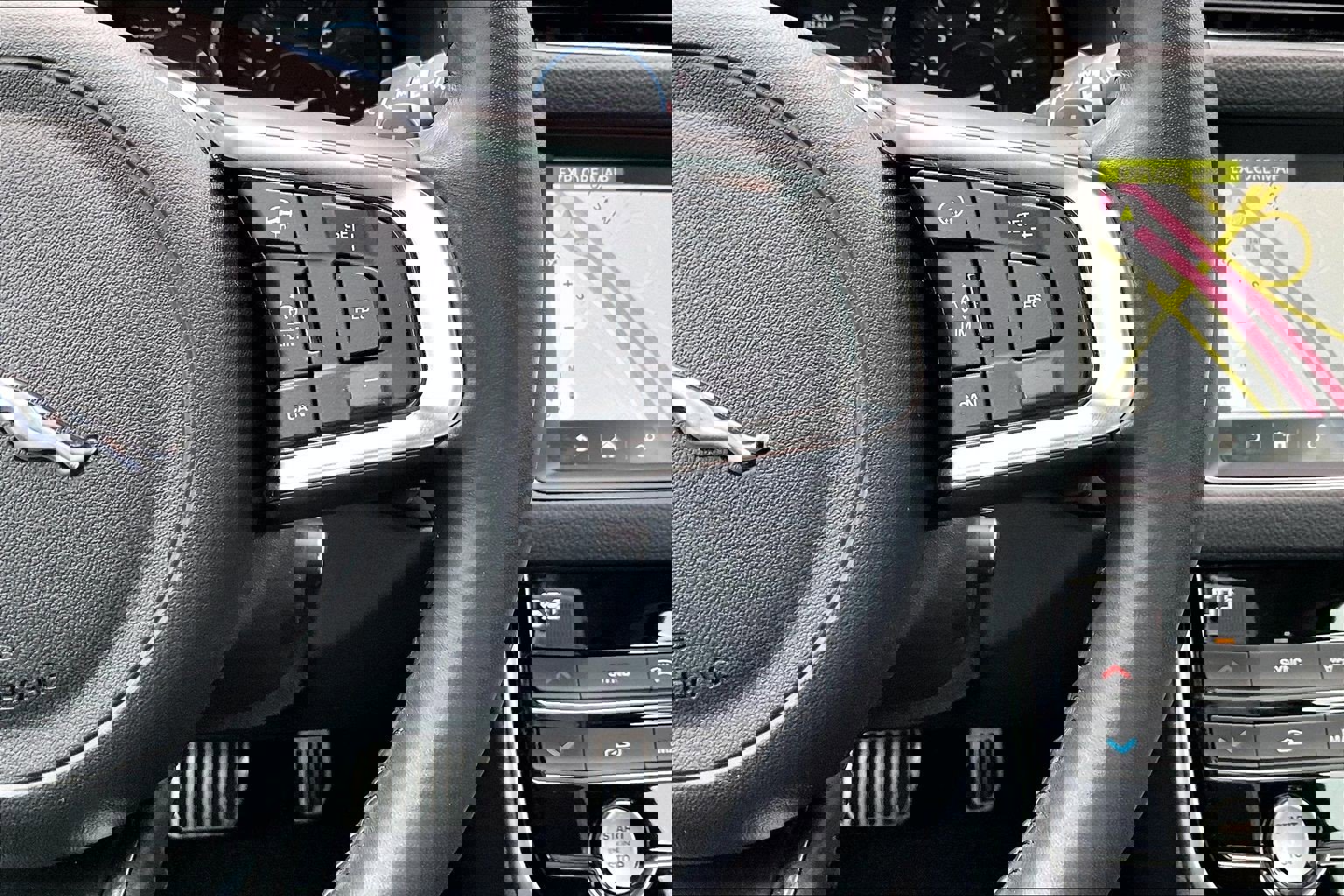 Used 2019 Jaguar XF Prestige image 24