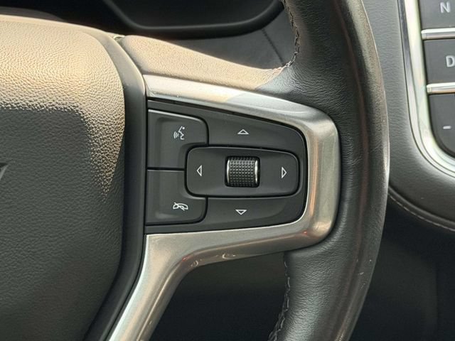 Used 2022 Chevrolet Tahoe Z71 w/ Luxury Package AWD/4WD image 17