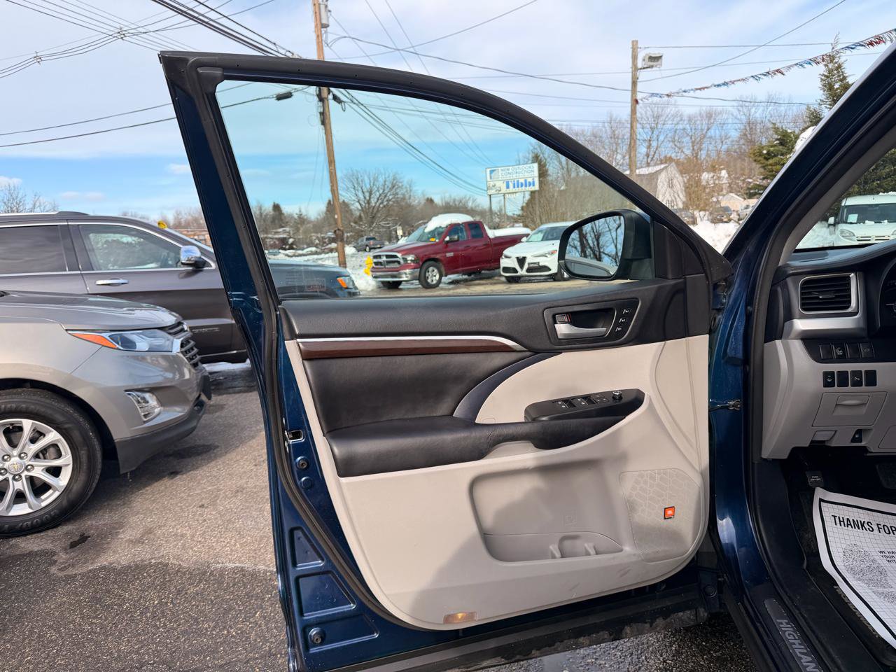 Used 2016 Toyota Highlander Limited Platinum image 22