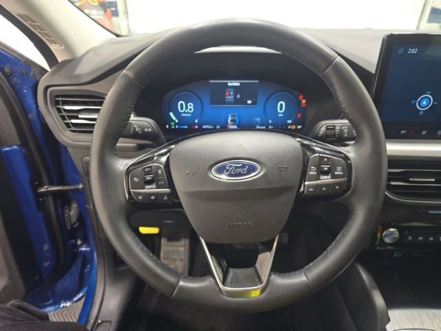 Used 2023 Ford Escape Platinum image 9