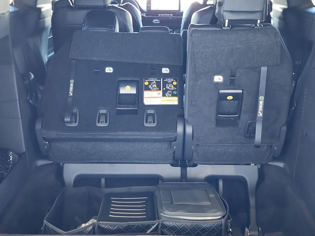 New 2025 Toyota Sienna XLE Woodland Edition image 10