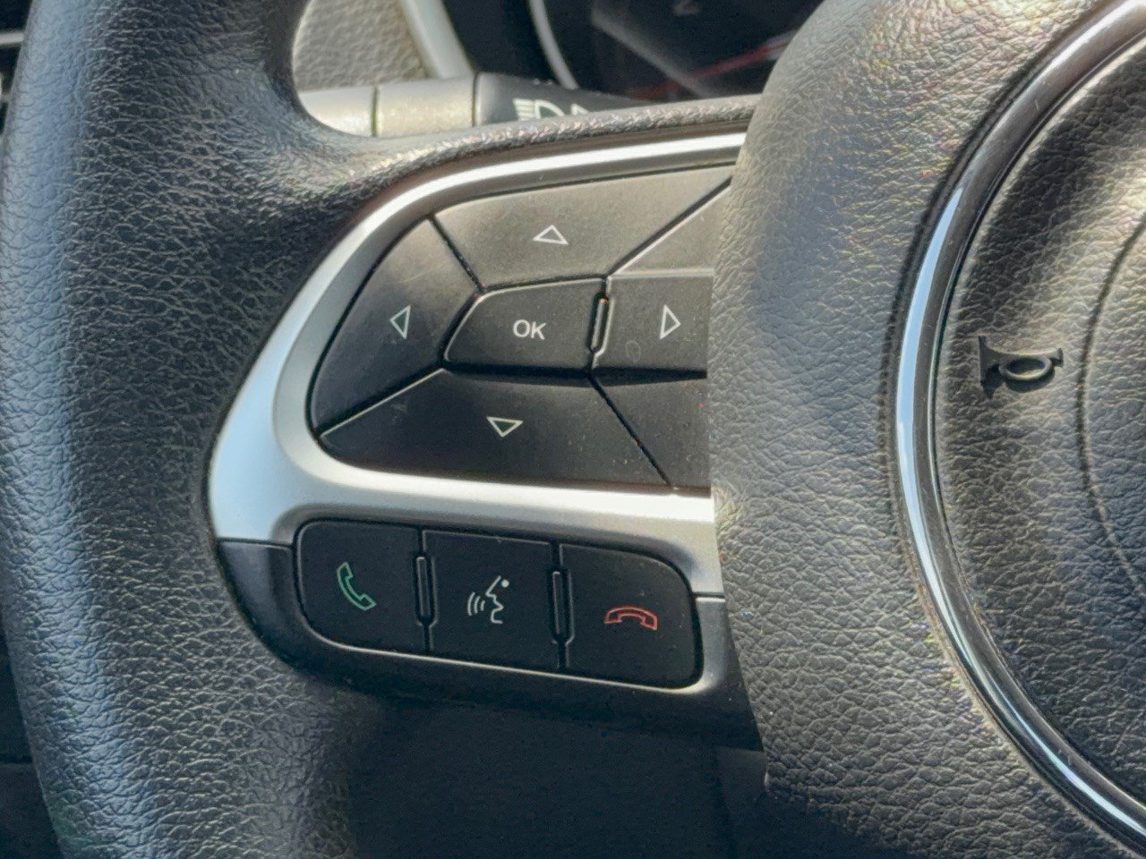 Used 2019 Jeep Compass Sport FWD image 18
