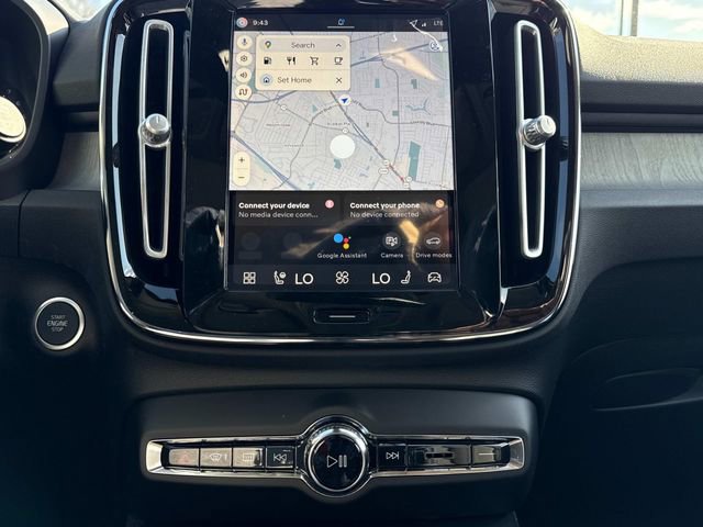 New 2026 Volvo XC40 B5 Core AWD/4WD image 27