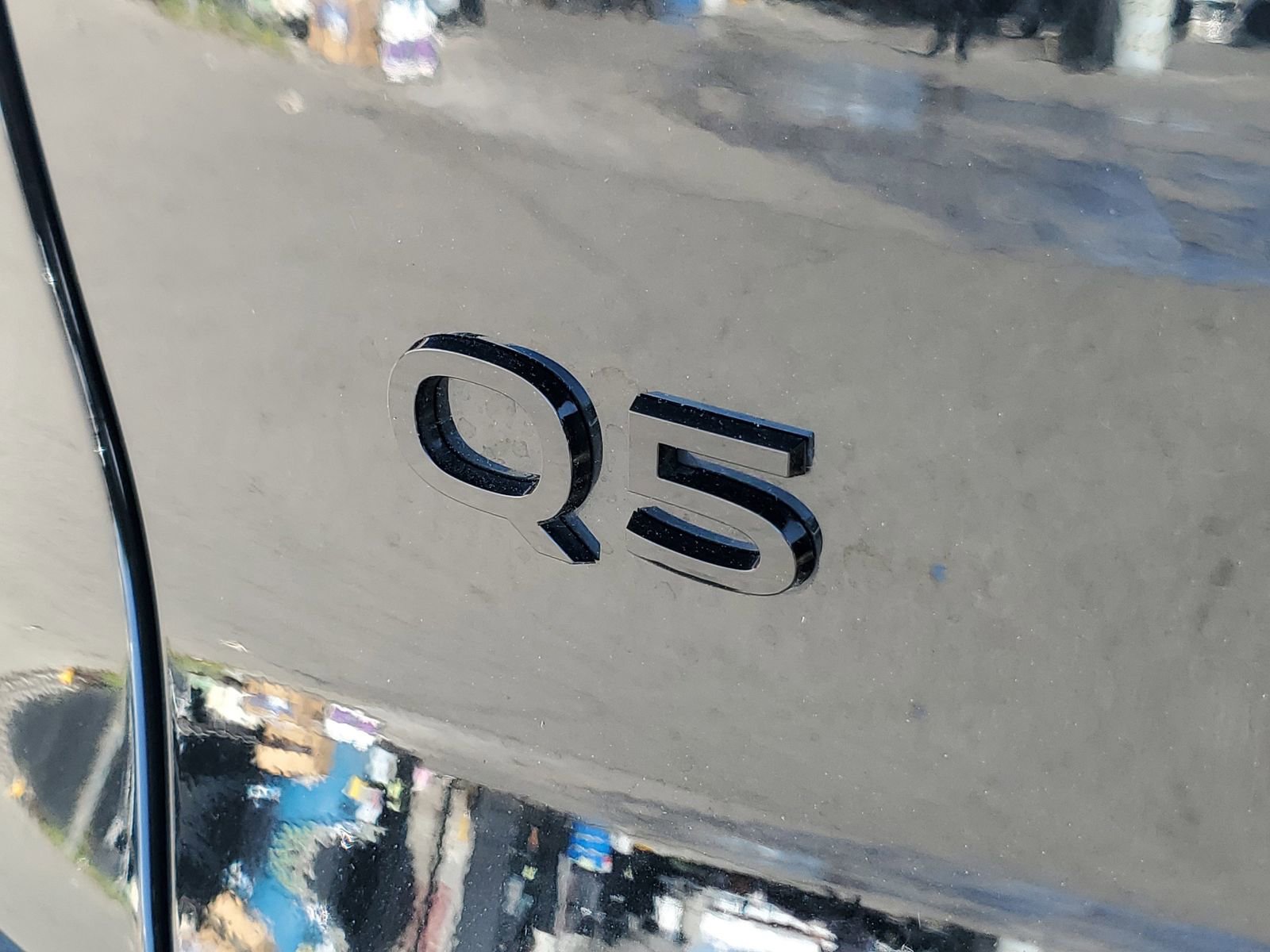 Used 2025 Audi Q5 Premium w/ Convenience Package image 7