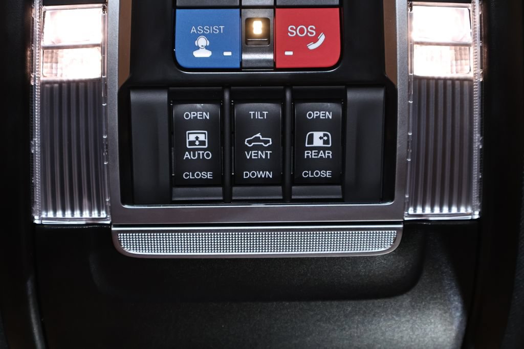 Used 2023 RAM 3500 Limited AWD/4WD image 37