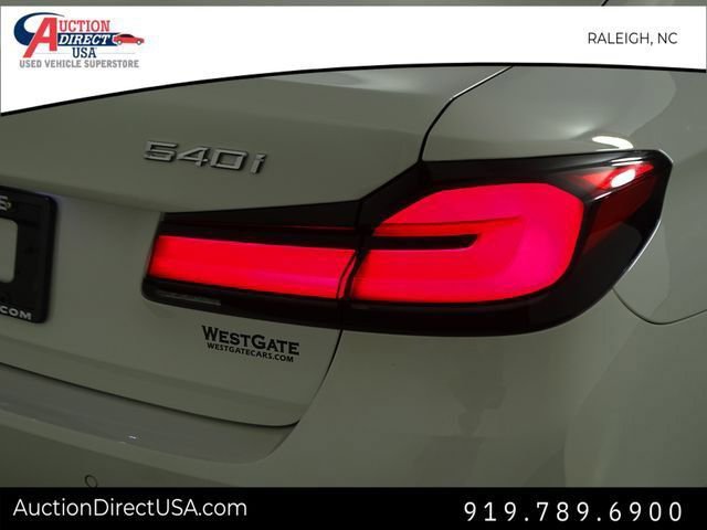 Used 2021 BMW 540i w/ Premium Package image 43