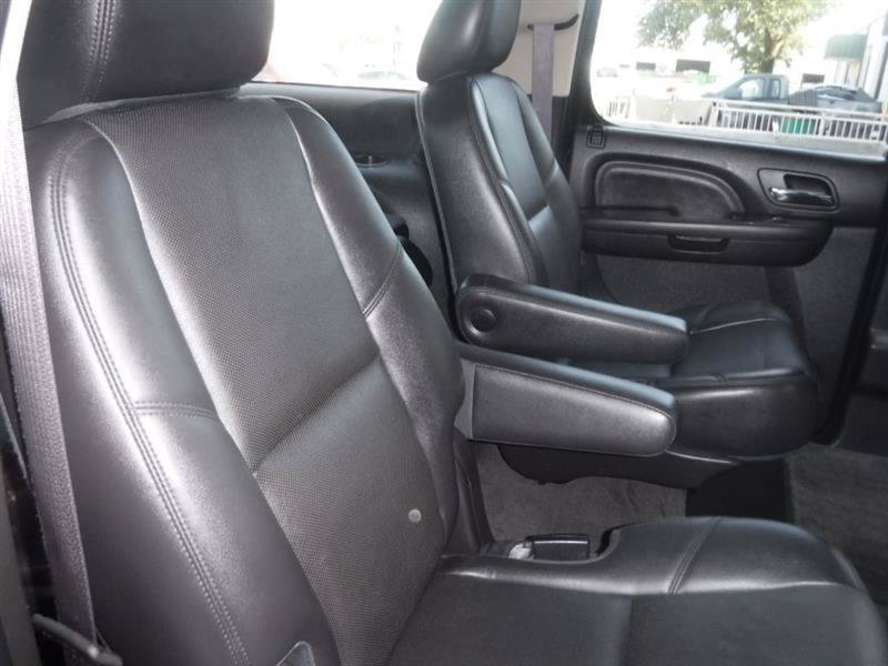 Used 2012 GMC Yukon XL Denali AWD/4WD image 35