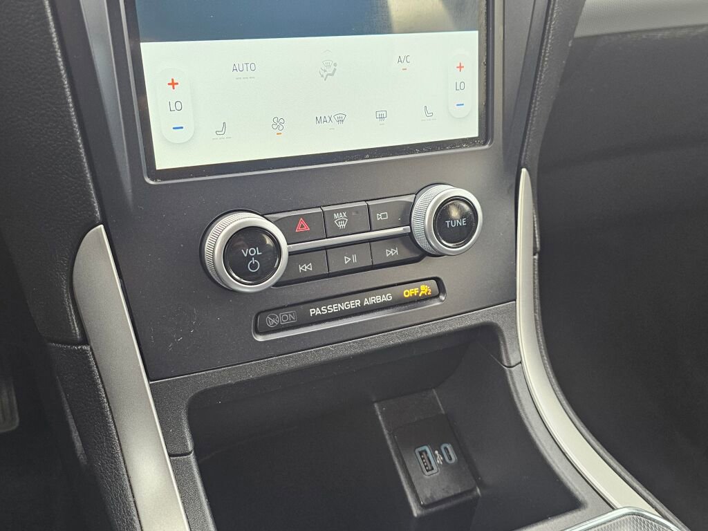 Used 2022 Ford Edge SEL image 36