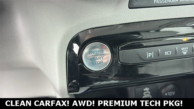 Used 2024 Ford Escape Platinum w/ Premium Technology Package image 11
