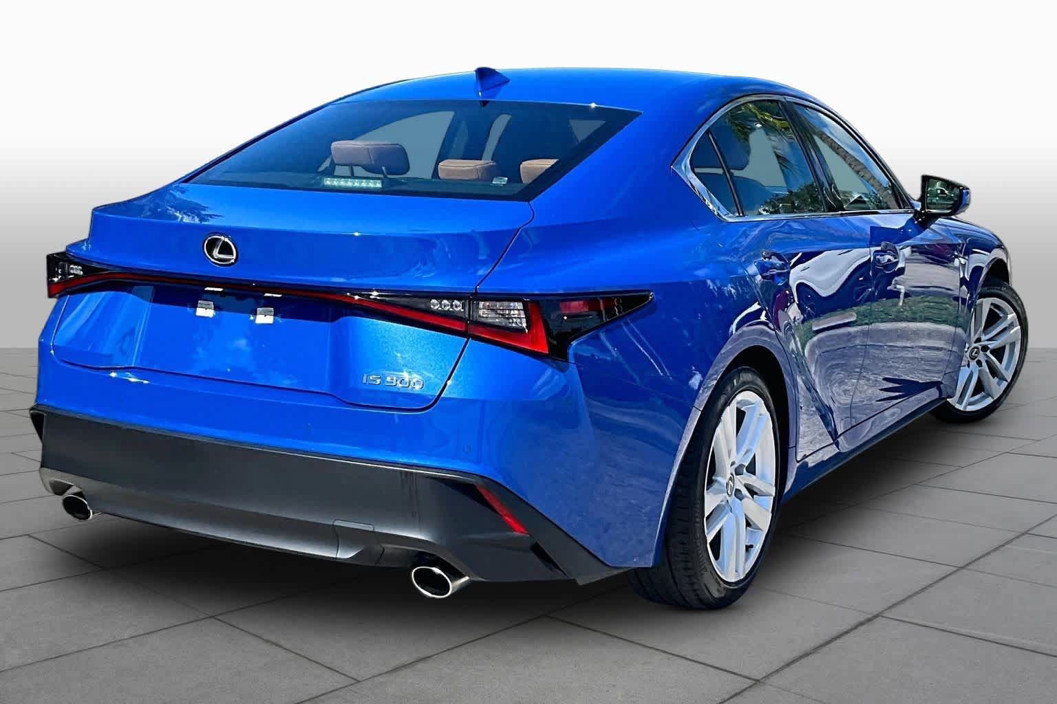 Used 2023 Lexus IS 300 w/ Comfort Package RWD image 13