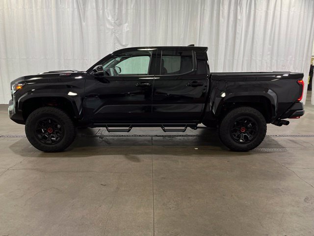 Certified 2025 Toyota Tacoma TRD Pro AWD/4WD image 7