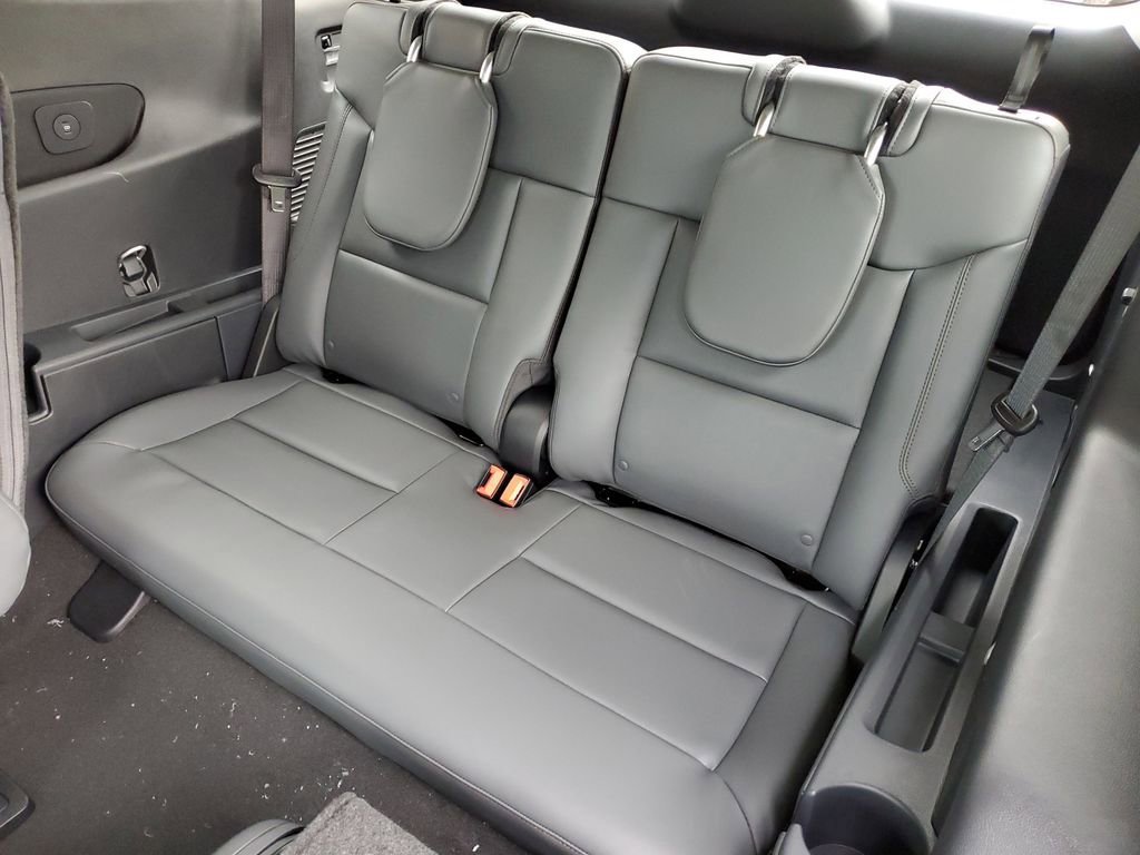 New 2026 Ford Explorer Active w/ Active Comfort Package image 32