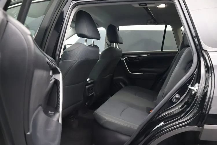 Used 2022 Toyota RAV4 LE AWD/4WD image 12