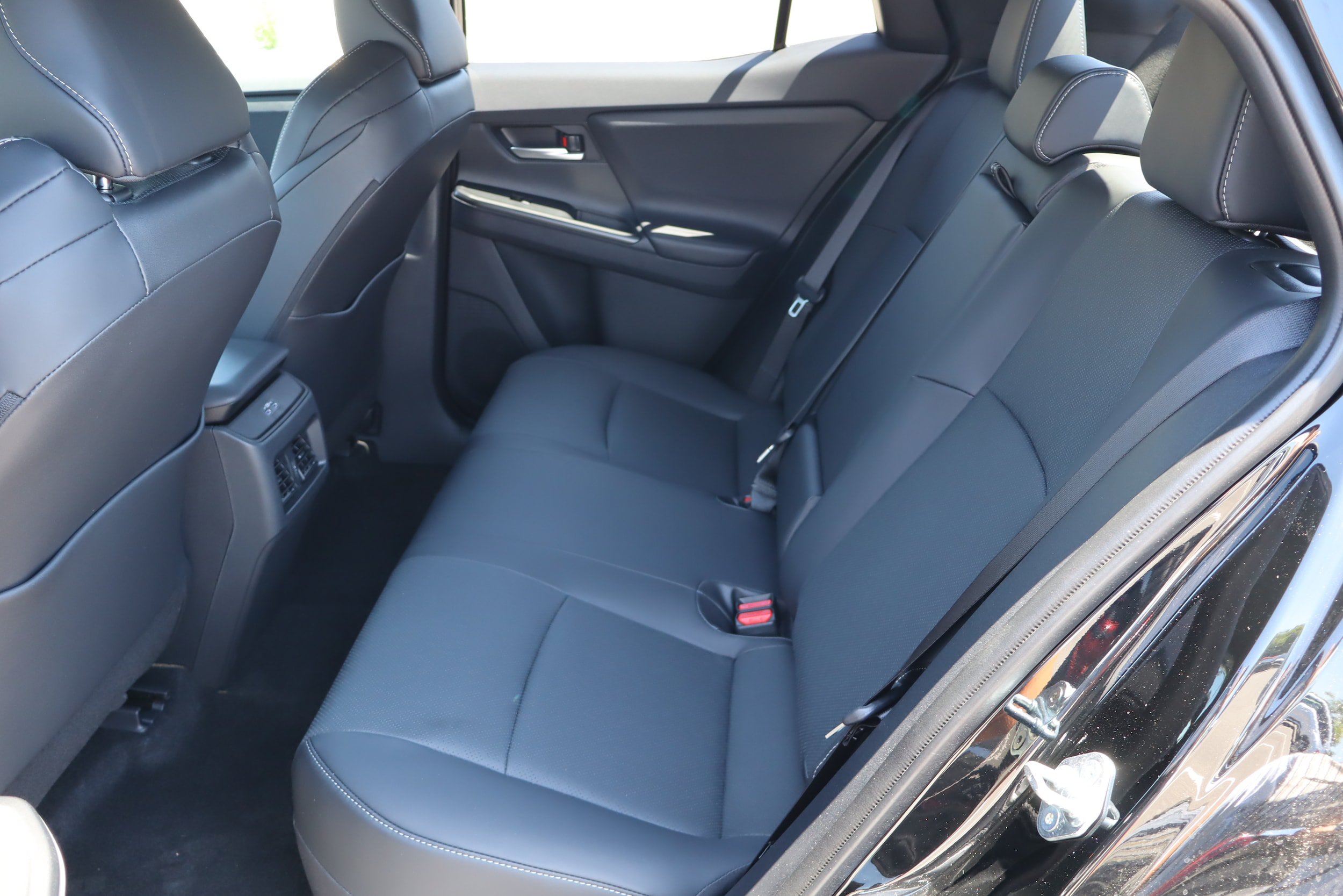 New 2026 Subaru Uncharted AWD image 17