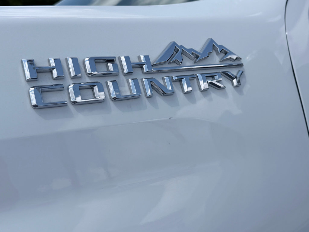 Used 2020 Chevrolet Silverado 2500 High Country w/ Z71 Off-Road Package AWD/4WD image 9