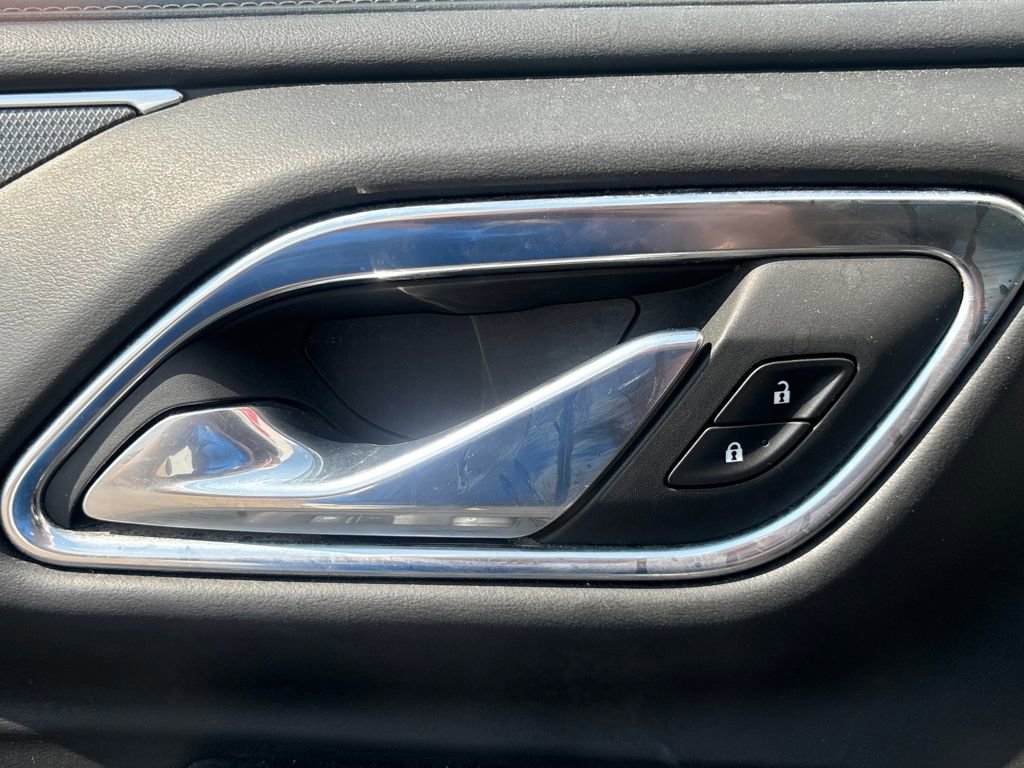 Used 2021 GMC Yukon XL AT4 w/ Rear Media and Nav Package image 9