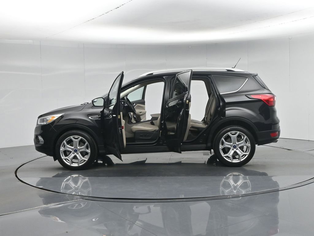 Certified 2019 Ford Escape Titanium image 38