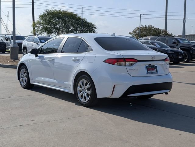 Certified 2022 Toyota Corolla LE image 9