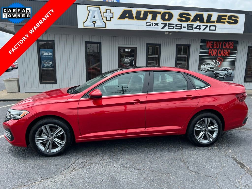 Used 2024 Volkswagen Jetta SE w/ Panoramic Sunroof Package image 1