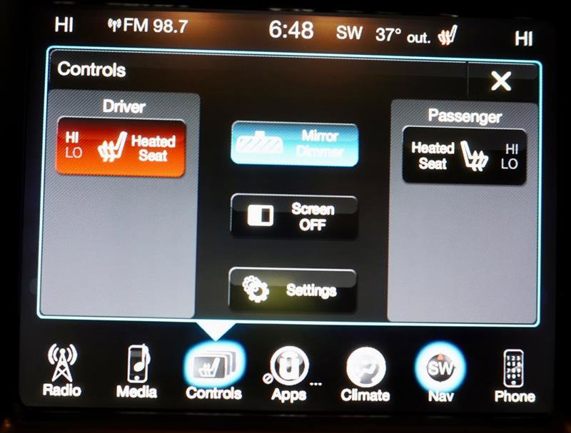 Used 2016 Chrysler 300 Limited w/ Driver Convenience Group image 18