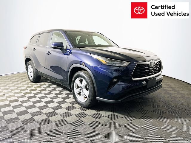 Certified 2025 Toyota Highlander LE image 1