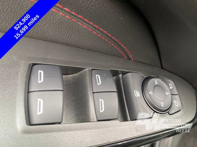 Used 2025 Chevrolet Trax RS image 13